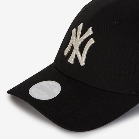 NEW ERA 9FORTY WOMEN NY METALLIC LOGO ZWART/WIT DAMES