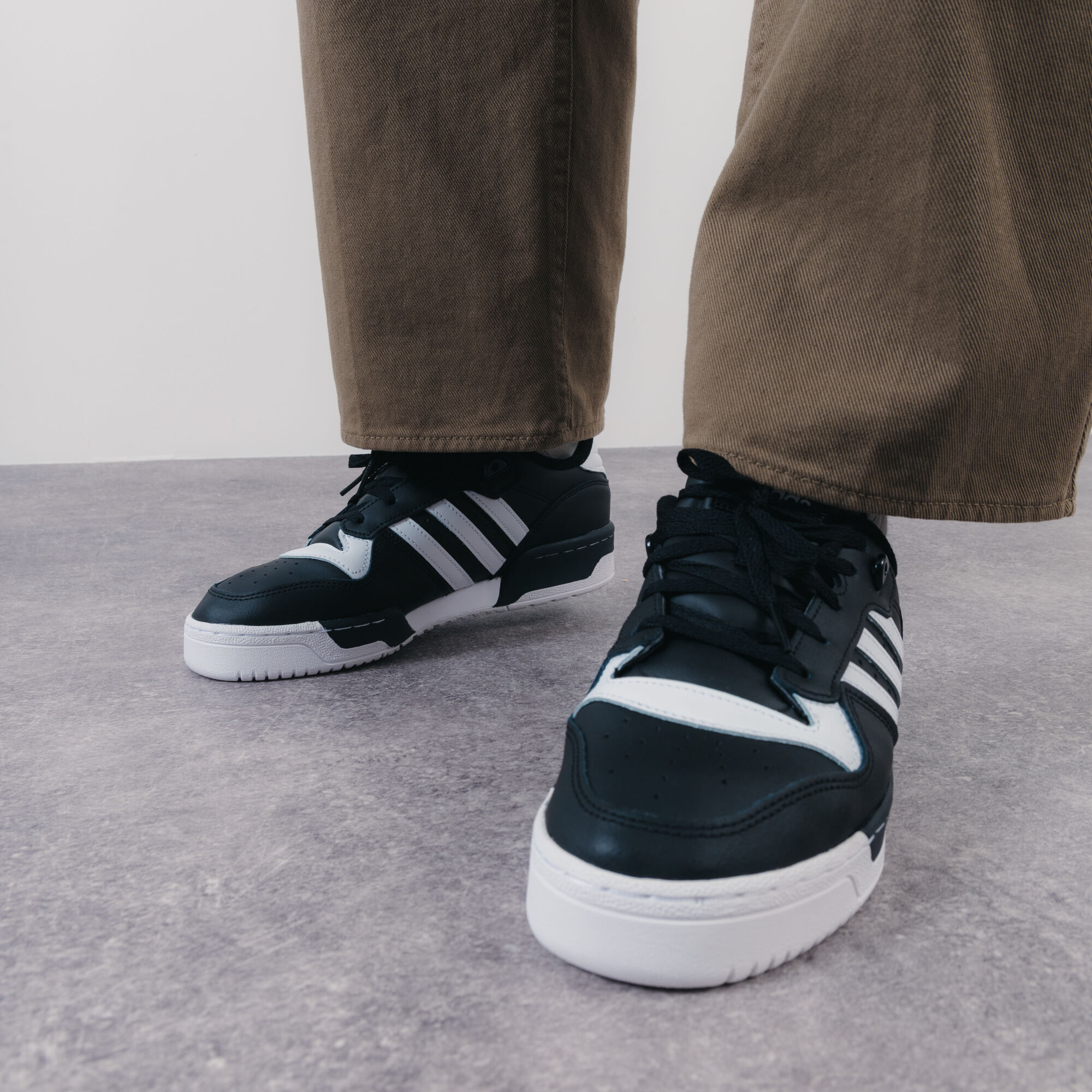 Adidas originals sales rivalry low black