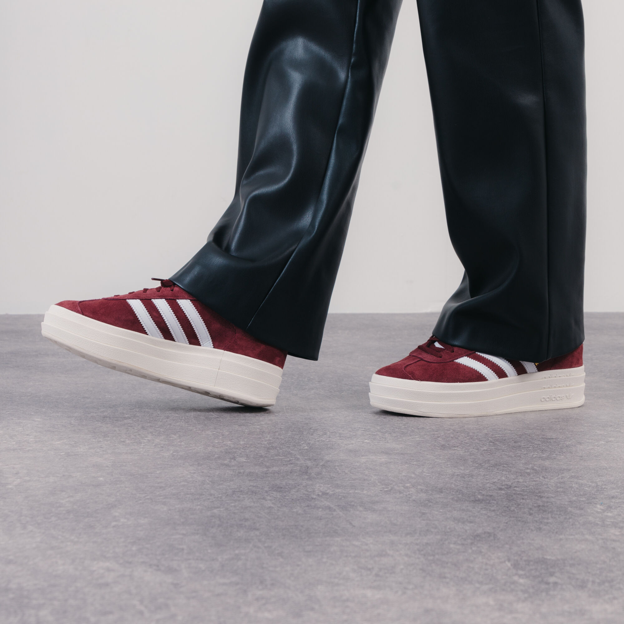 Adidas originals gazelle hotsell bordeaux