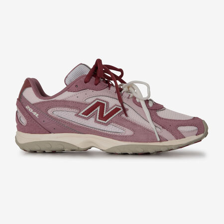 NEW BALANCE 204 204 ROZE/WIT DAMES