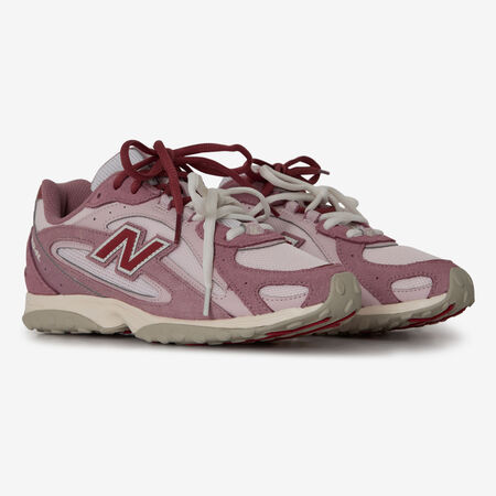 NEW BALANCE 204 204 ROZE/WIT DAMES