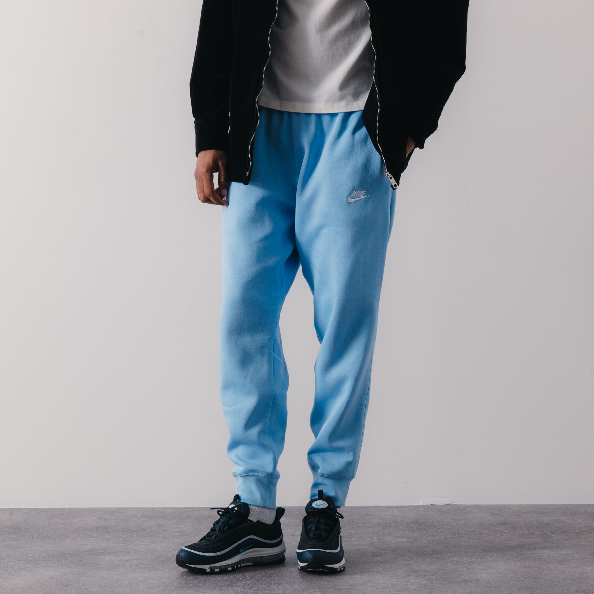 Jogging nike bleu clair online