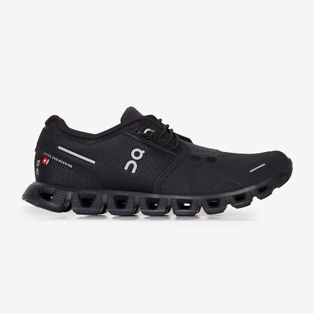 ON RUNNING CLOUD 5 ZWART DAMES