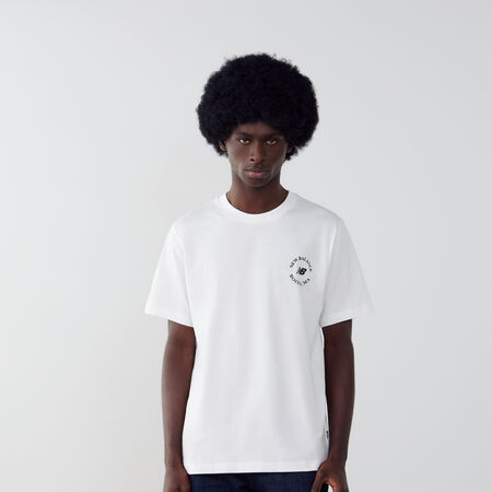 NEW BALANCE TEE SHIRT CHEST LOGO WIT/ZWART HEREN