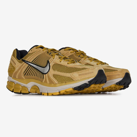 NIKE zoom vomero ZOOM VOMERO 5 SUEDE BRUIN/BEIGE HEREN