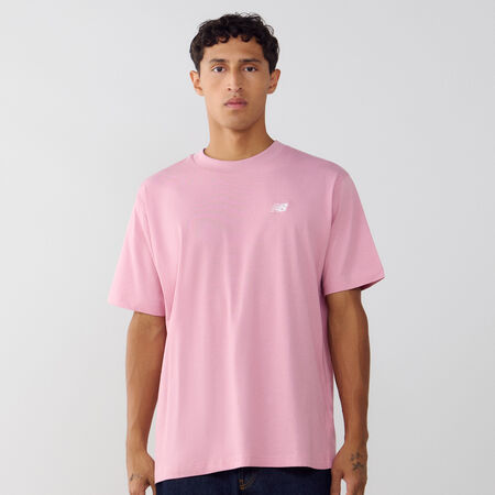 NEW BALANCE TEE SHIRT SMALL LOGO ESSENTIALS ROZE/WIT HEREN