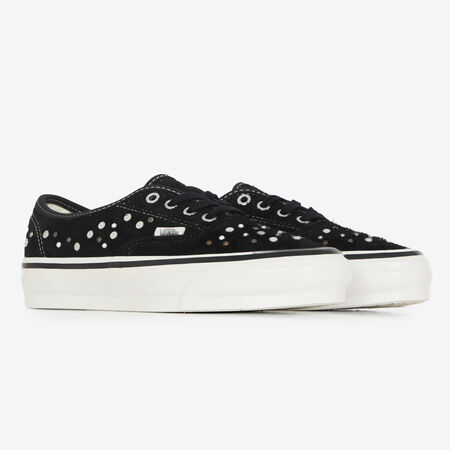 VANS authentic LX AUTHENTIC STUDS ZWART DAMES