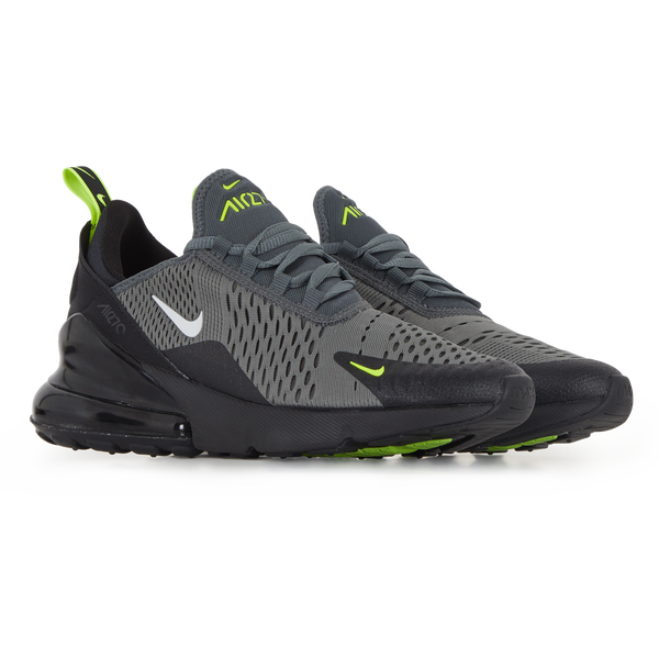 AIR MAX 270