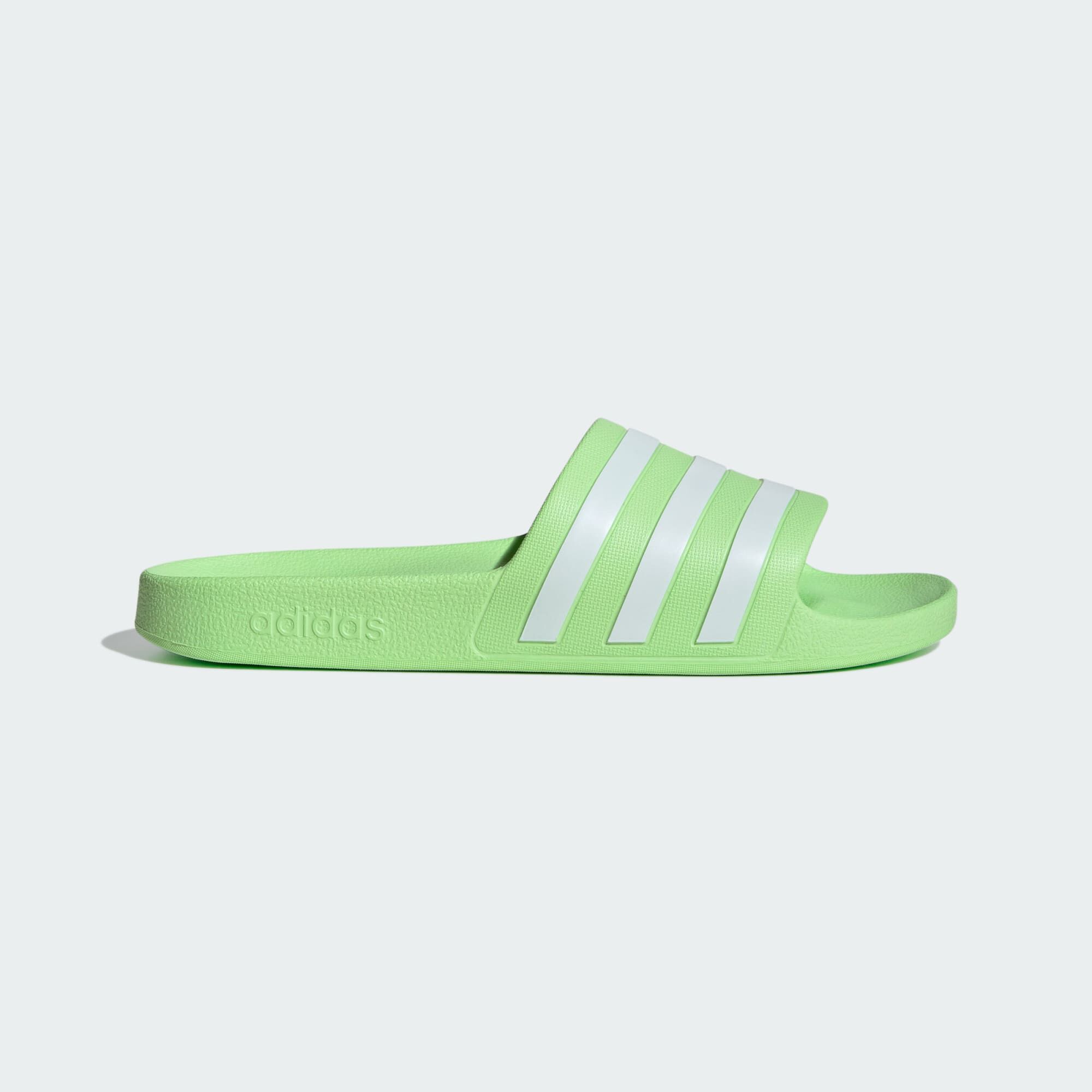 SANDALEN SLIPPERS MUILTJES ADIDAS GROEN Koop online Courir