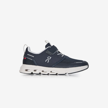 ON RUNNING CLOUD PLAY MARINEBLAUW KIND