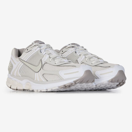 NIKE zoom vomero ZOOM VOMERO 5 WIT/BEIGE HEREN
