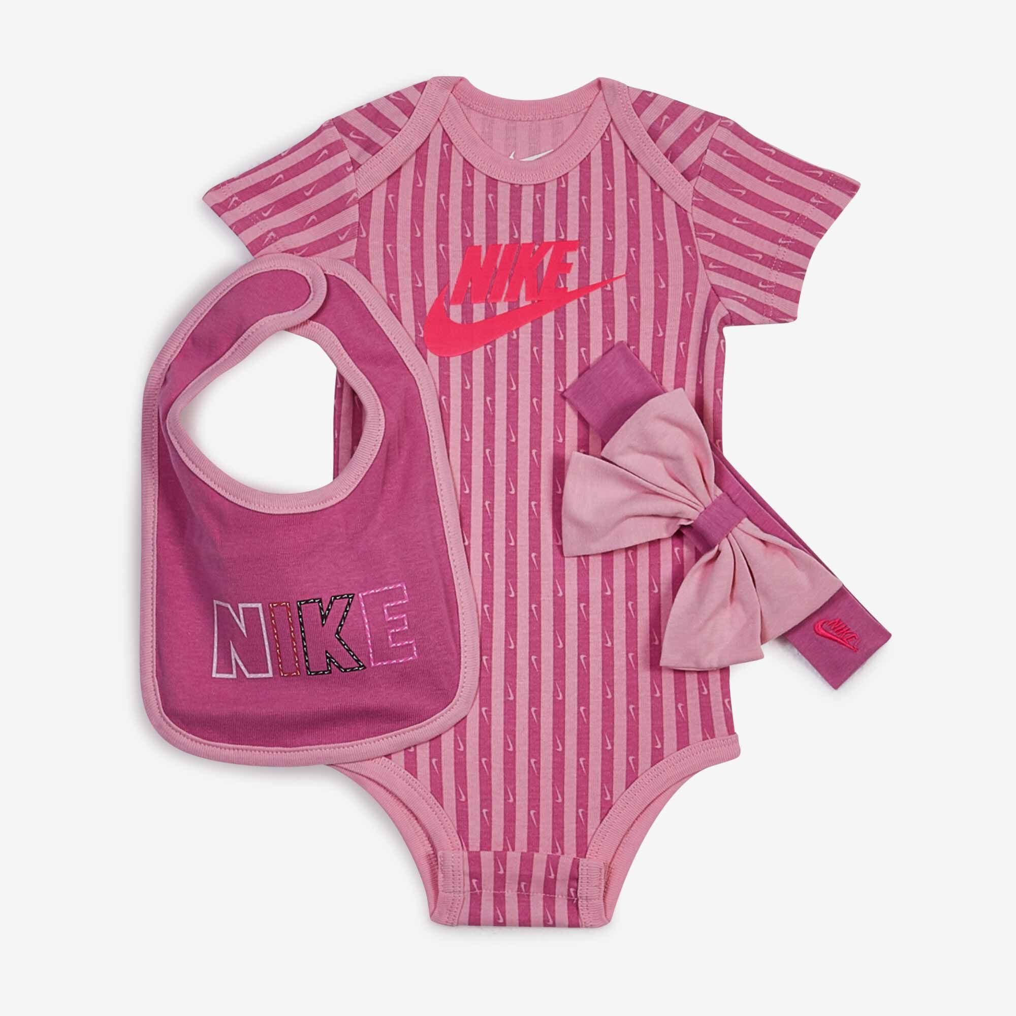Baby nike kleding hot sale