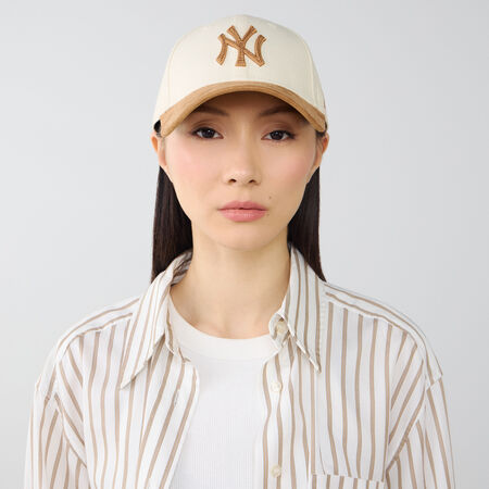 NEW ERA 9FORTY WOMEN NY FAUX SUEDE BEIGE/BRUIN DAMES