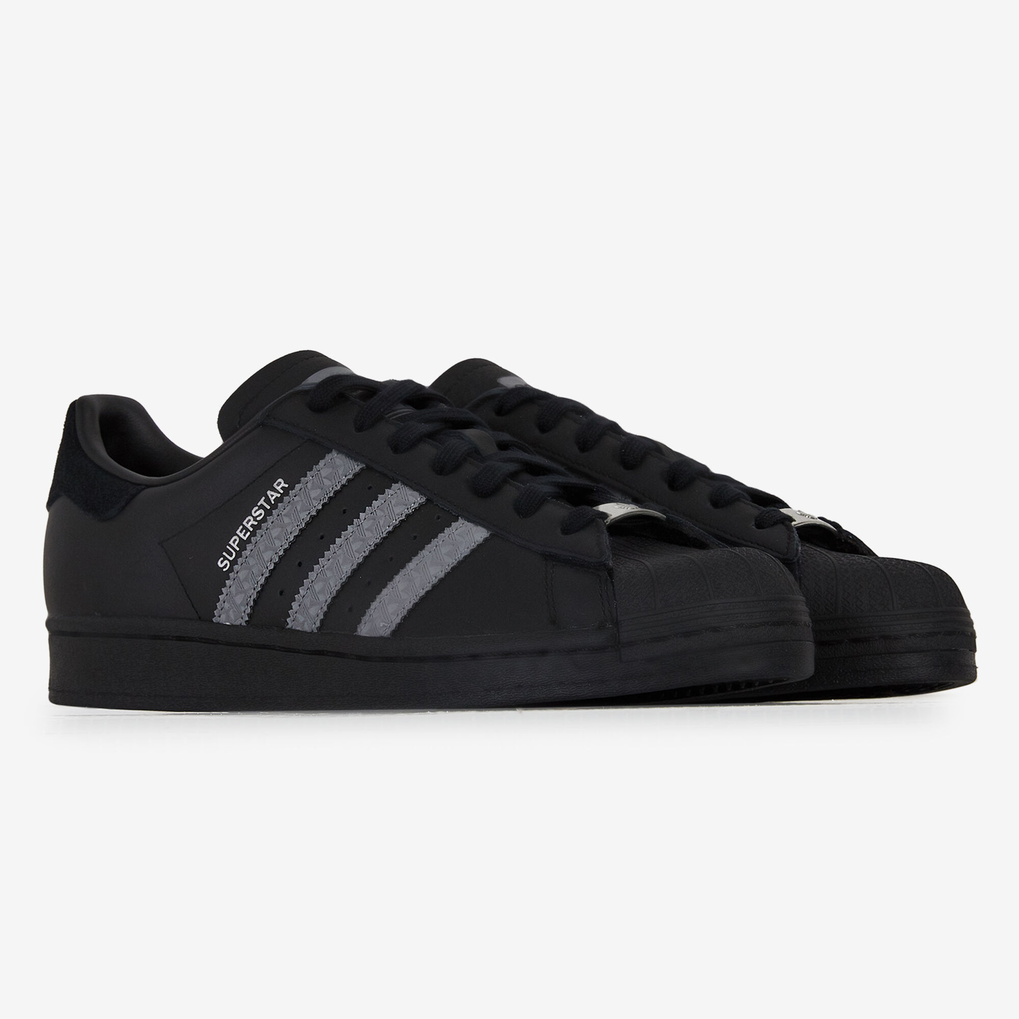SUPERSTAR MONOGRAM