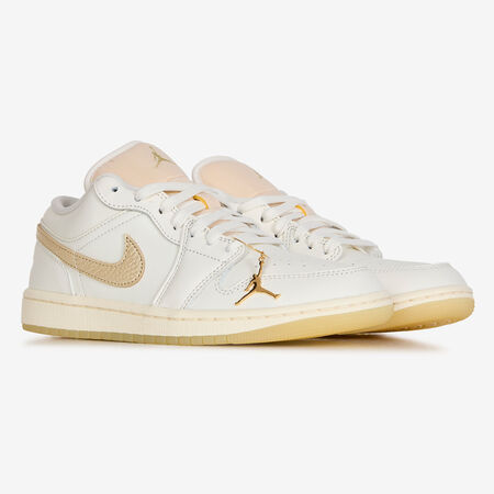 JORDAN AIR JORDAN 1 LOW SHIMMER WIT/GOUD DAMES