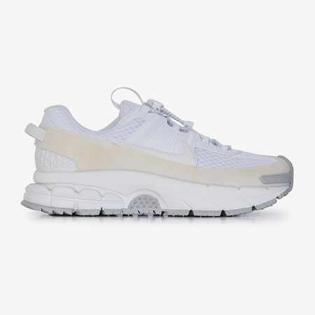 NIKE ZOOM VOMERO ROAM WIT HEREN