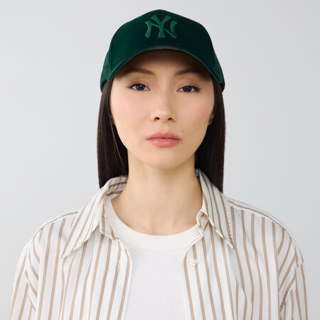 NEW ERA 9FORTY WOMEN NY VELVET MONOCHROME GROEN DAMES