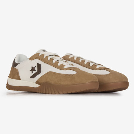 CONVERSE RUN STAR TRAINER BEIGE/BRUIN DAMES