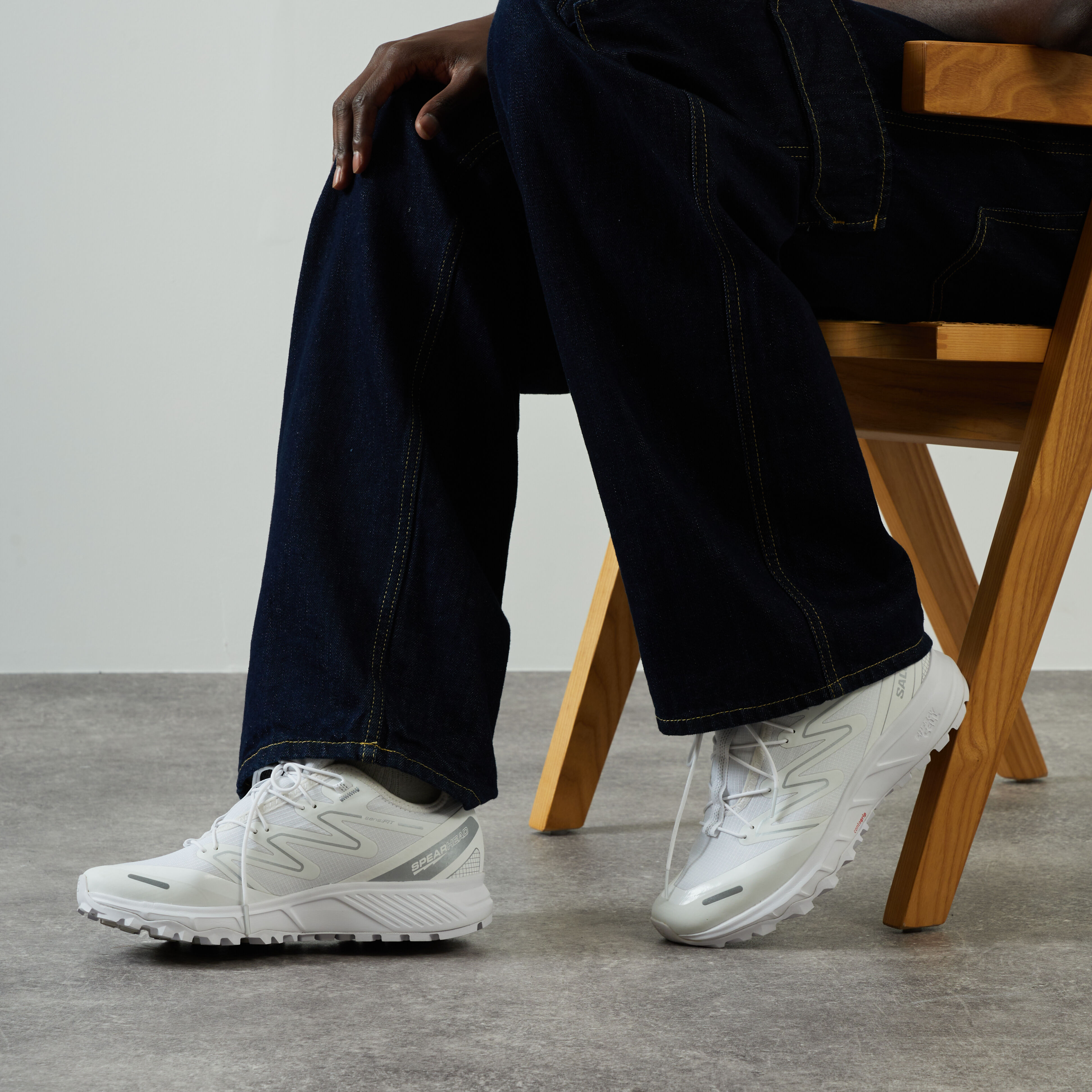 Reebok spearhead top