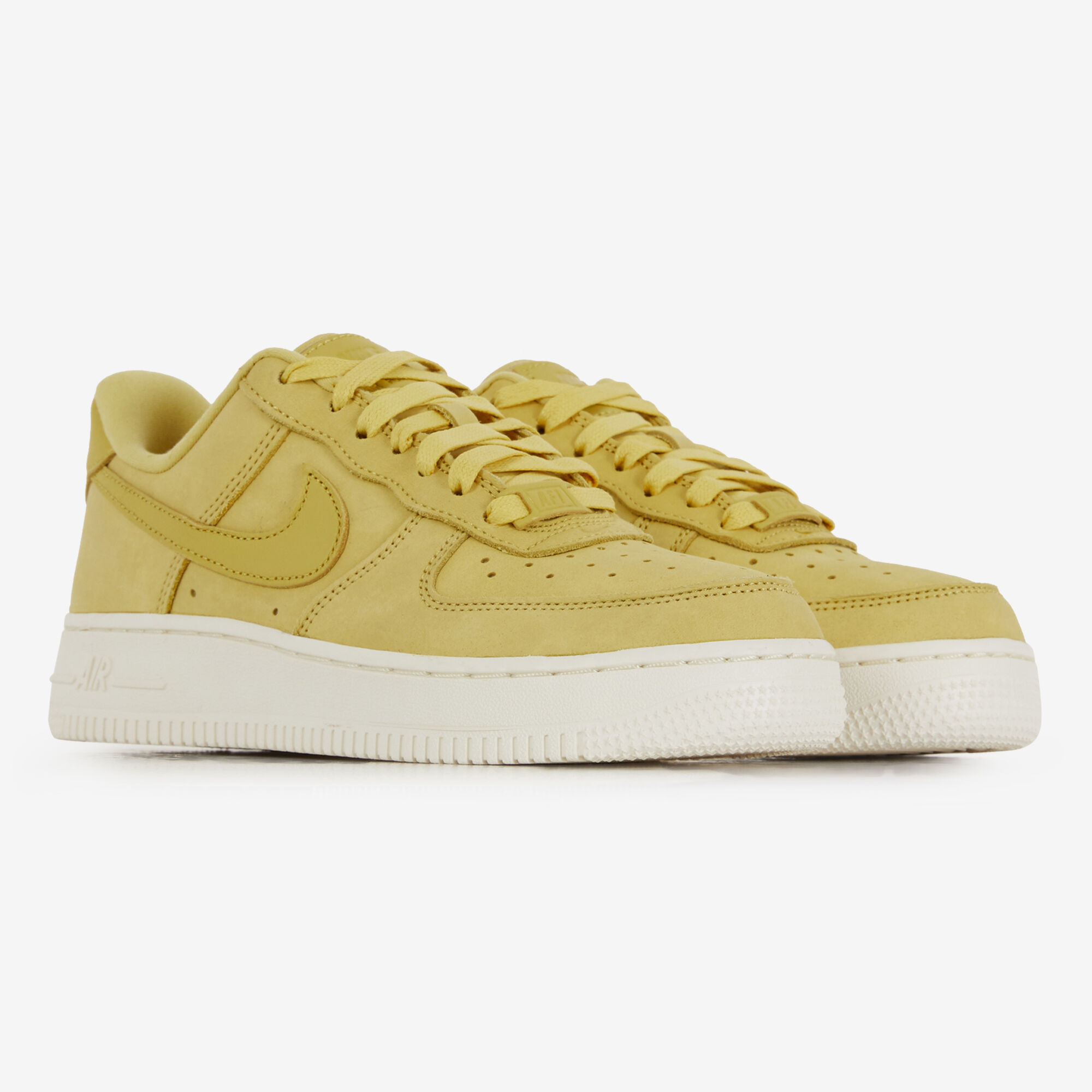 Air force deals 1 okergeel