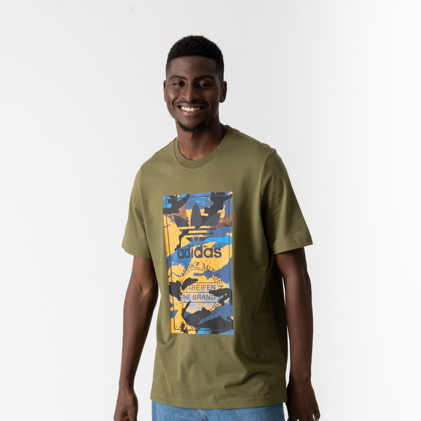 ADIDAS ORIGINALS TEE SHIRT CAMO TONGUE KAKI ORANJE T SHIRT HEREN