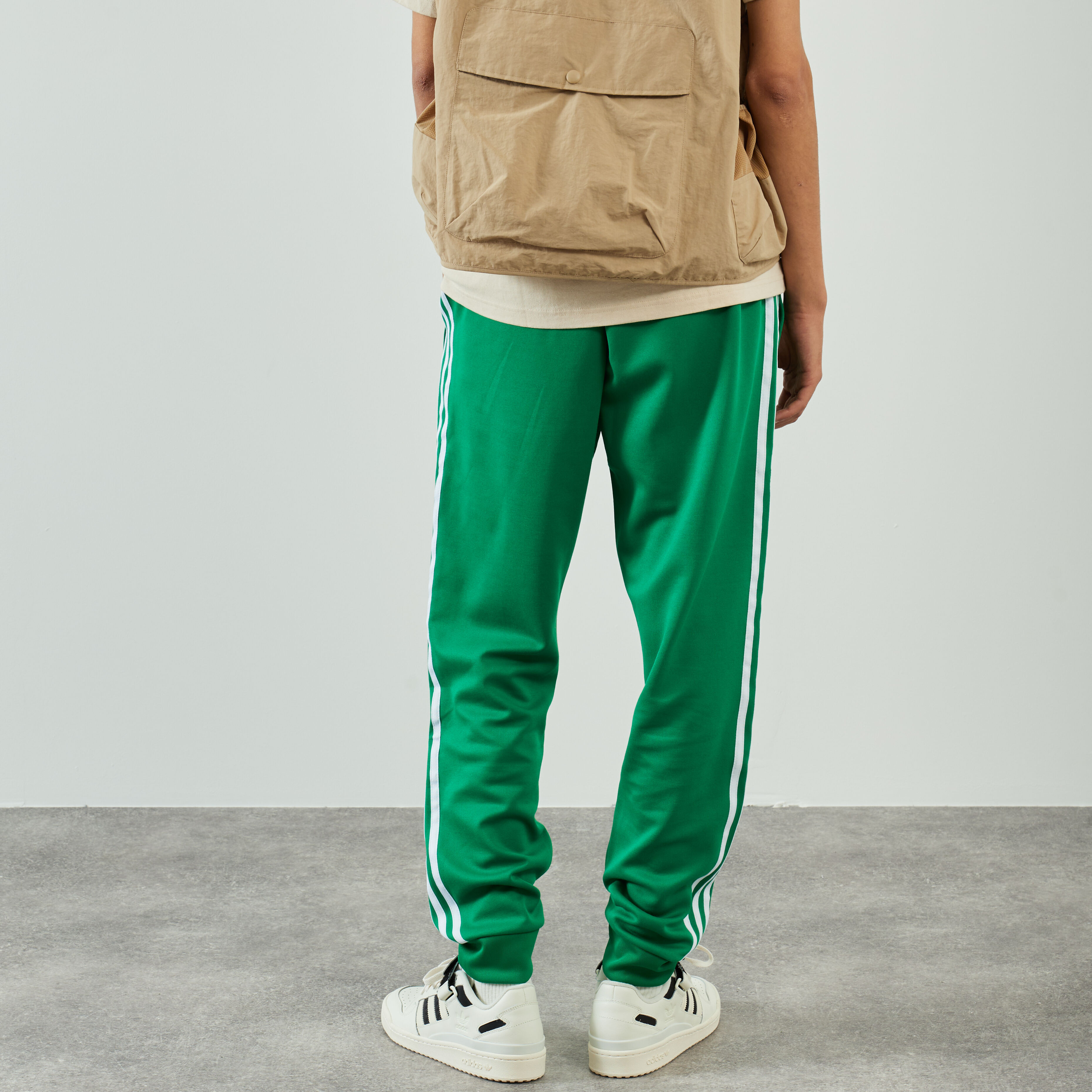 BROEK GROEN Koop online Courir