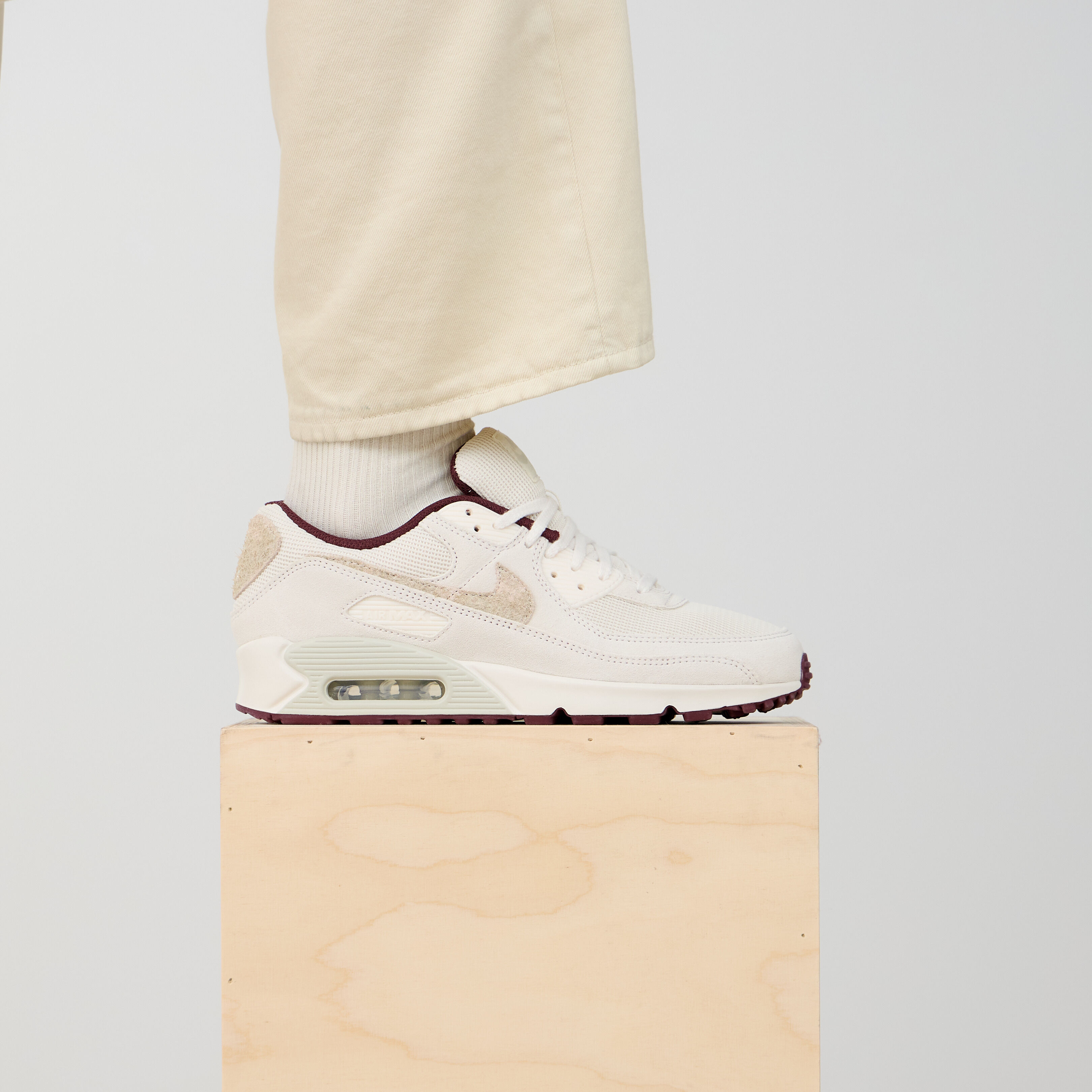 nike air max 90 premium outfit