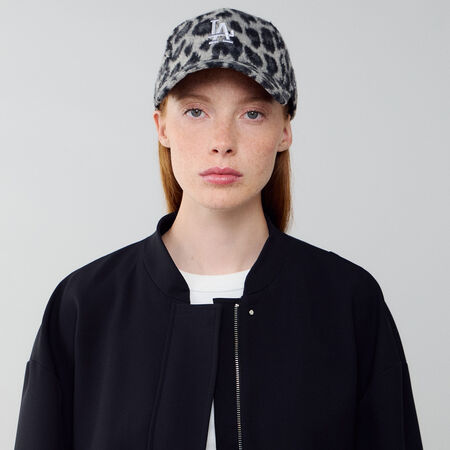 NEW ERA 9FORTY WOMEN LA LEO GRIJS/WIT DAMES