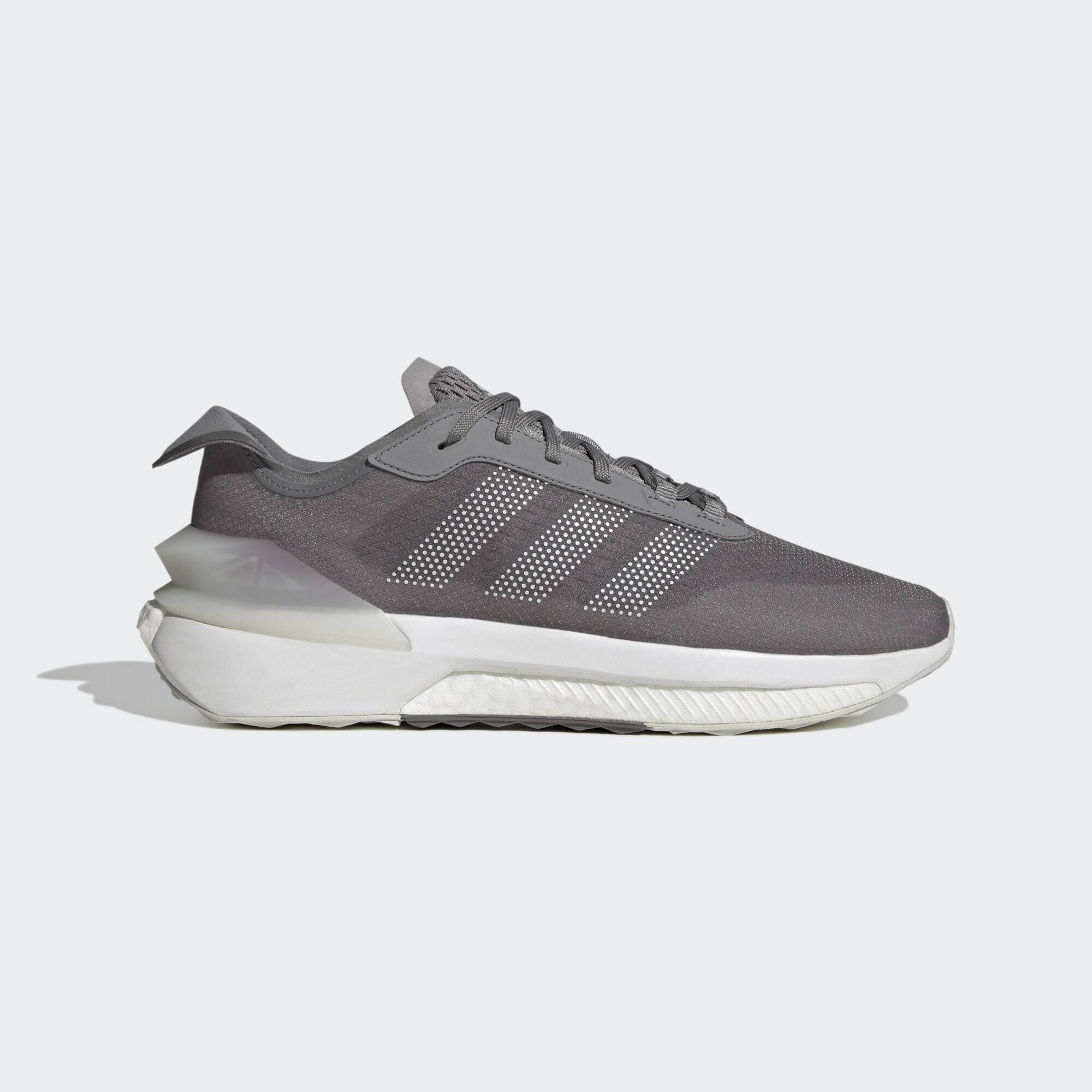 Adidas shoes 4000 shop to 6000 euros