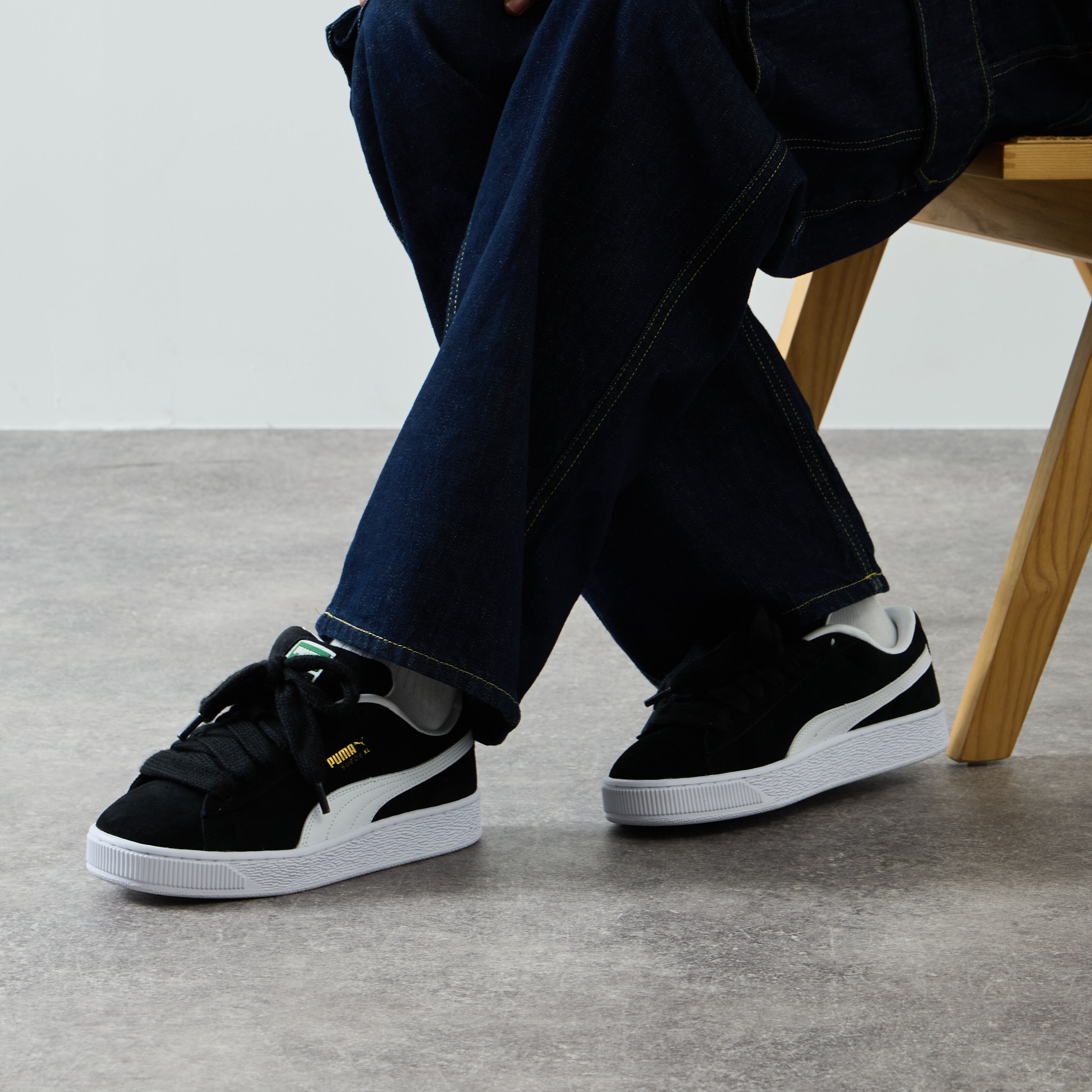 Puma suede sale 42 men
