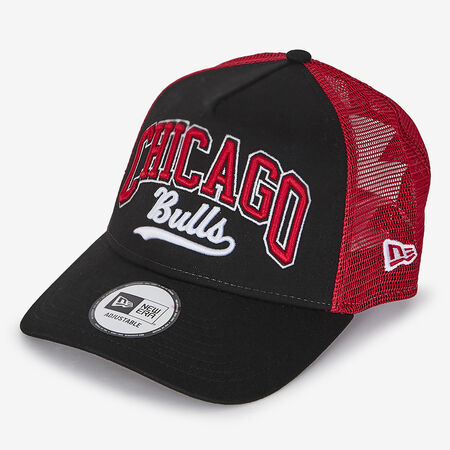 NEW ERA TRUCKER EFRAME CHICAGO BULLS ZWART HEREN