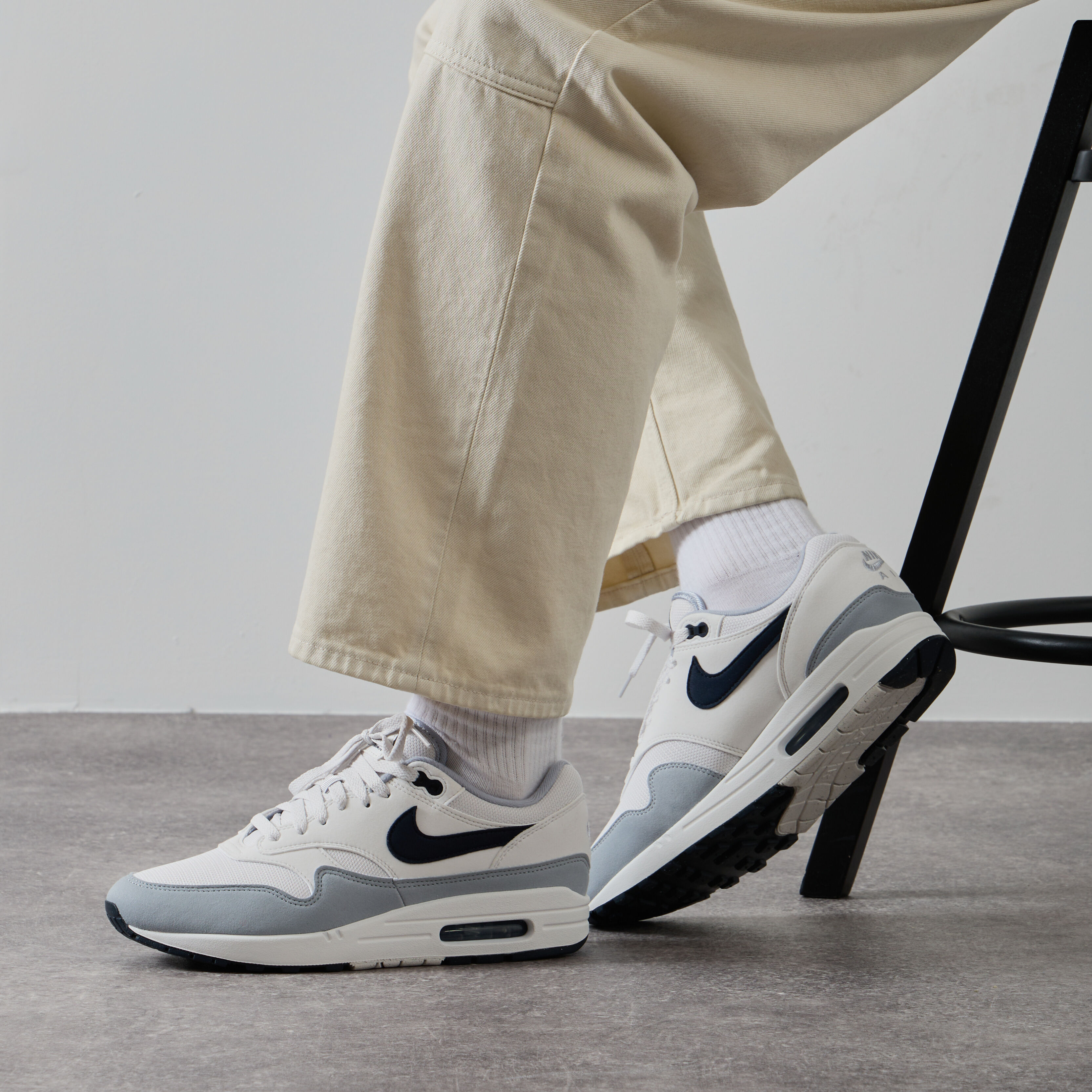 Nike air max 1 heren grijs best sale