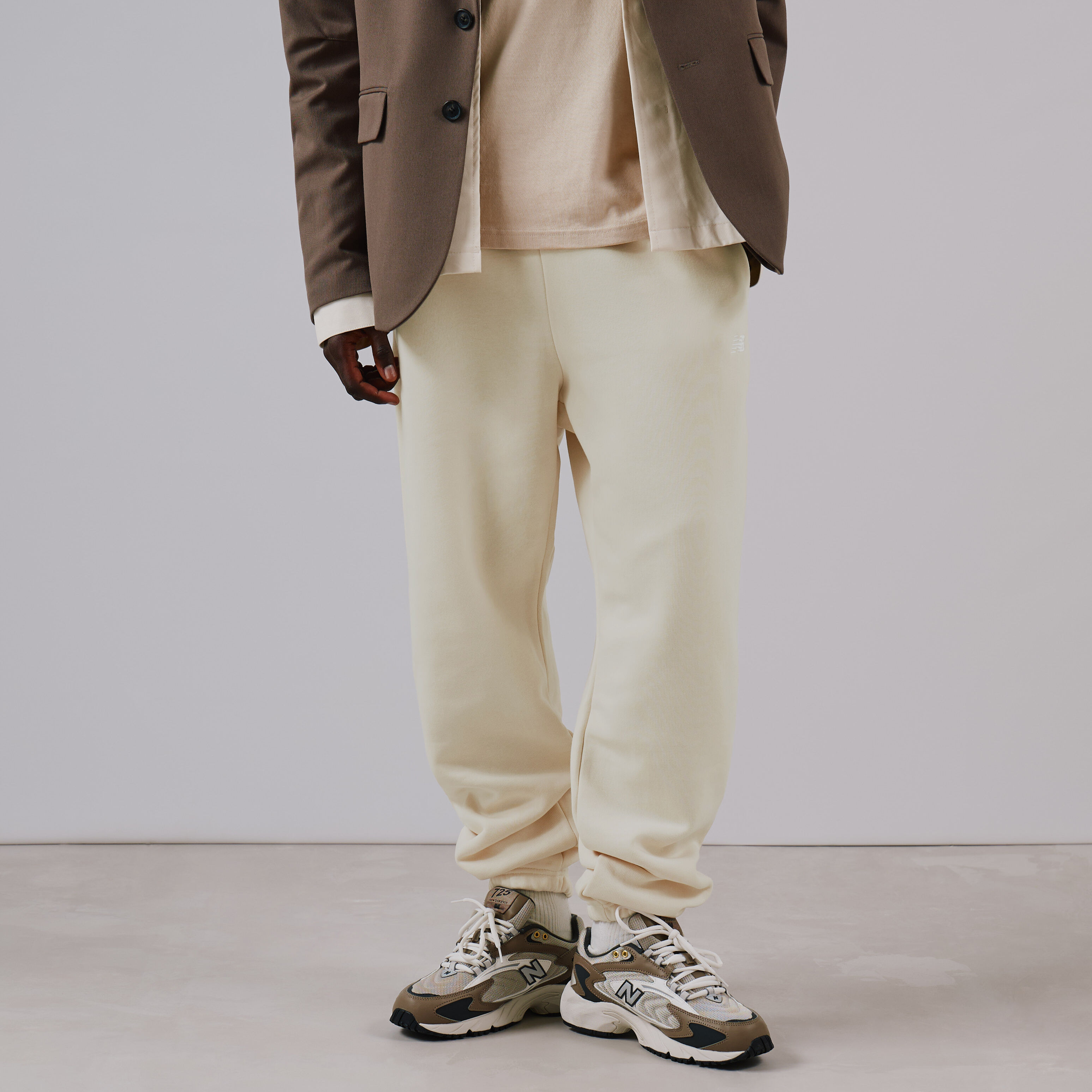 New balance skinny joggers best sale