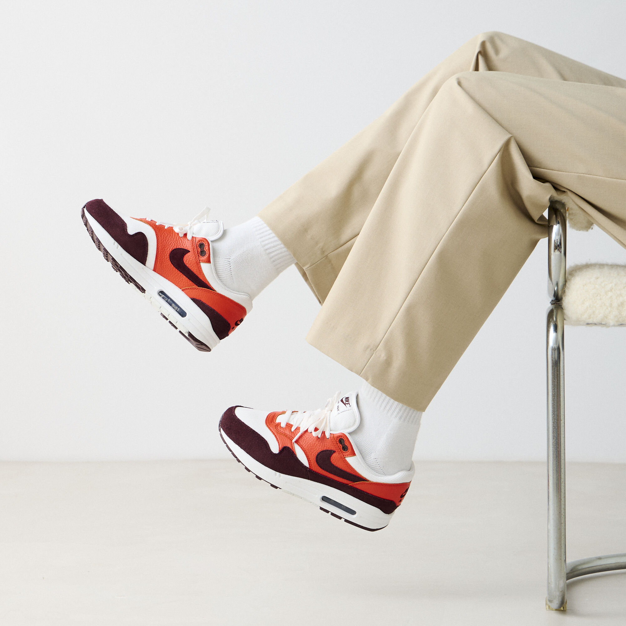 NIKE AIR MAX 1 ROOD WIT SNEAKERS HEREN Courir