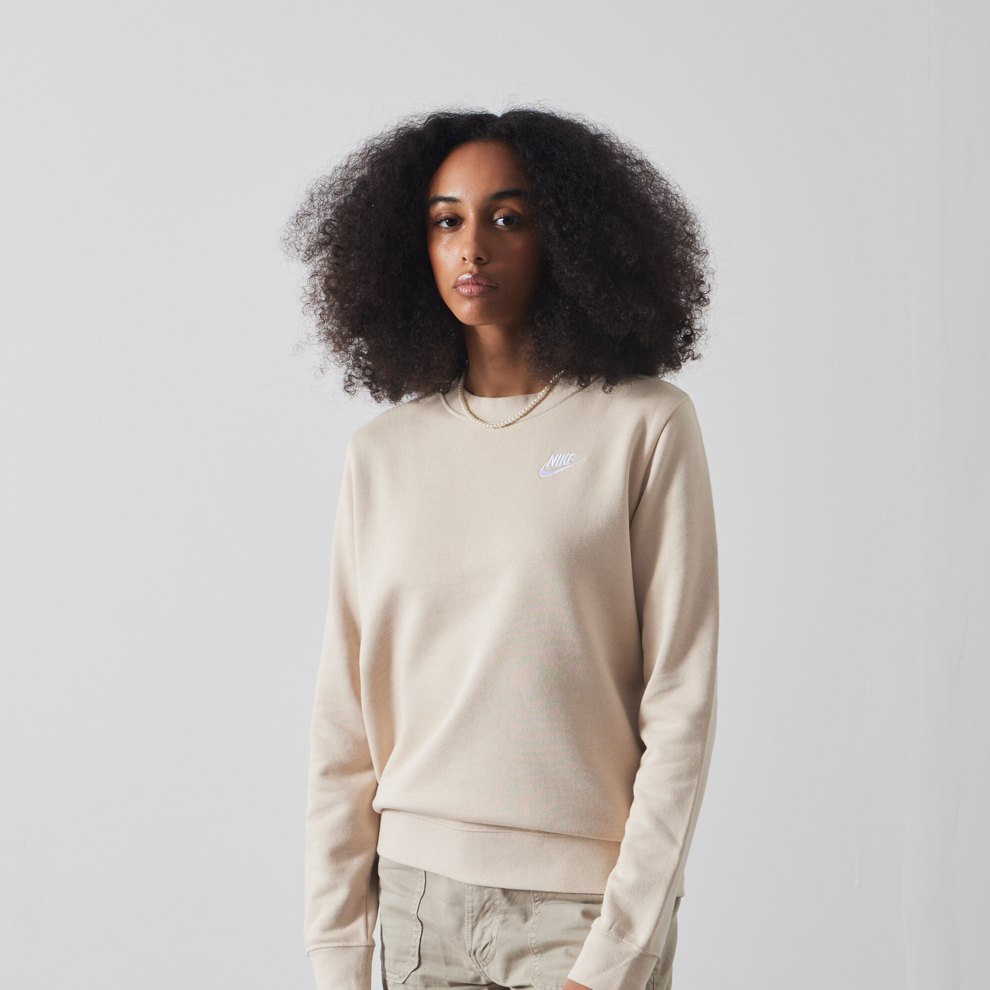 Nike trui store beige dames