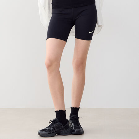 NIKE SHORT BIKER SWOOSH ZWART/WIT DAMES
