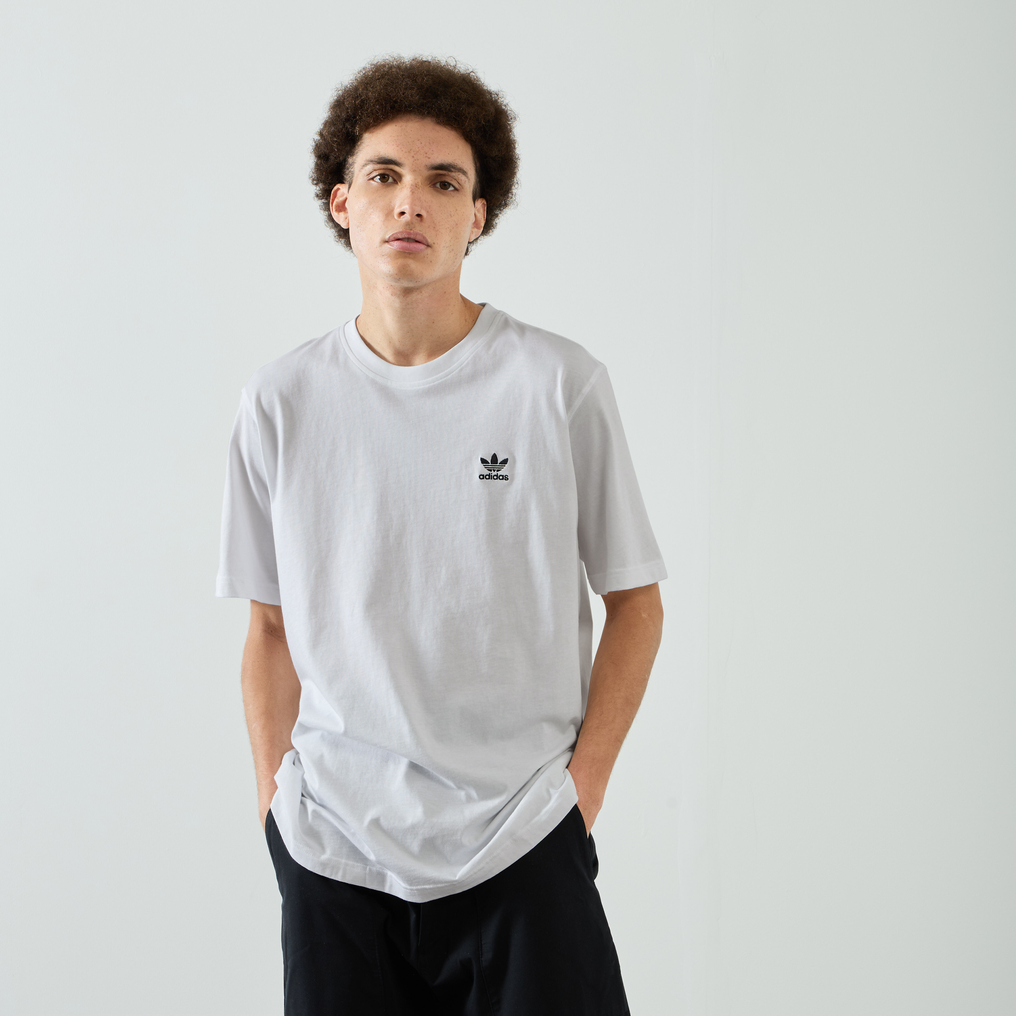 ADIDAS ORIGINALS TEE SHIRT ESSENTIAL BLANC T SHIRT HEREN Courir
