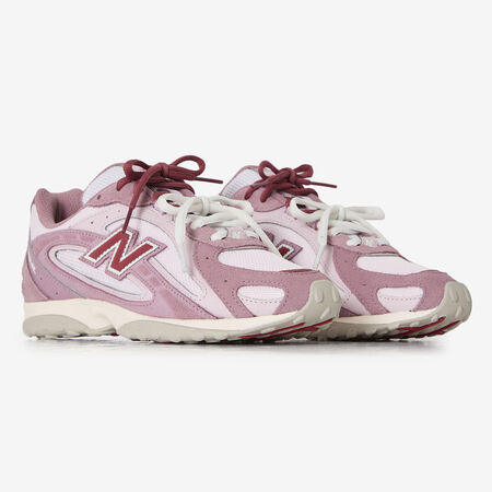 NEW BALANCE 204L 204 ROZE/BORDEAUXROOD DAMES
