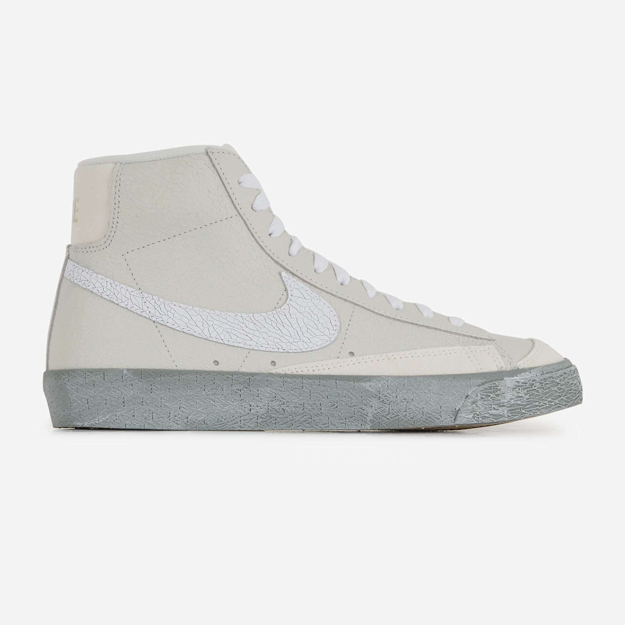 NIKE BLAZER MID 77 SE BEIGE GRIJS SNEAKERS HEREN Courir