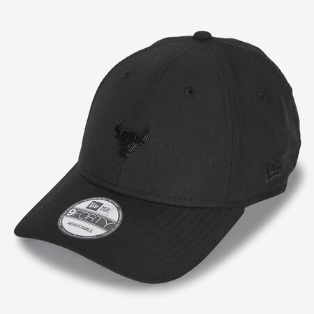 NEW ERA 9FORTY CHICAGO BULLS PIN ZWART HEREN