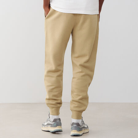 NIKE PANT JOGGER CLUB BEIGE/WIT HEREN
