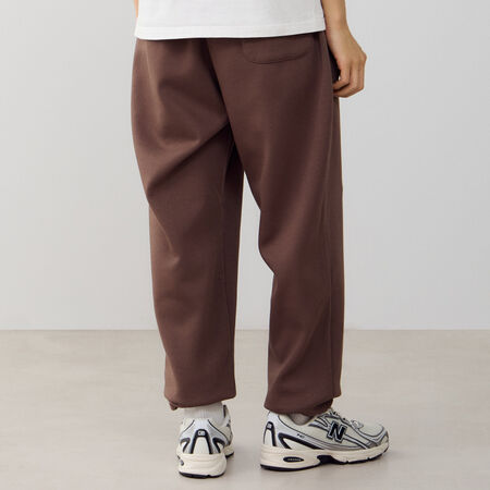NEW BALANCE PANT JOGGER BOSTON LOGO BRUIN/BEIGE HEREN