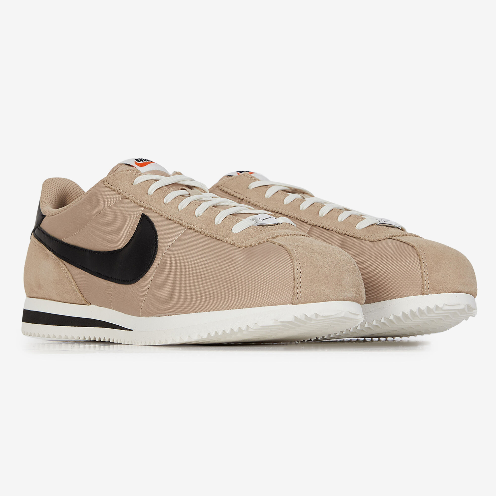 tan nike cortez