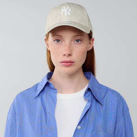 NEW ERA 9FORTY WOMEN NY SNAKE AOP BEIGE/WIT DAMES