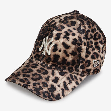 NEW ERA 9FORTY WOMEN NY LEO VELOUR BRUIN/BEIGE DAMES