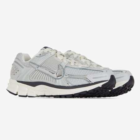 NIKE zoom vomero ZOOM VOMERO 5 CHROME ARGENTE/GRIS DAMES