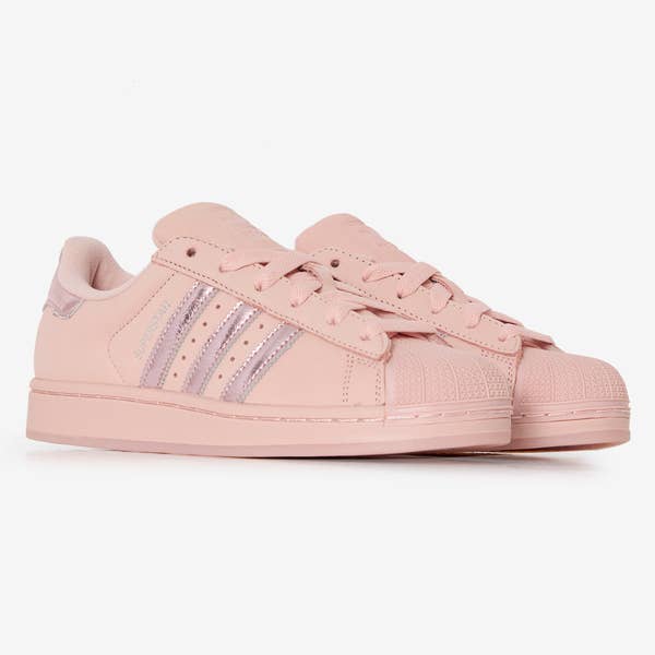 SUPERSTAR