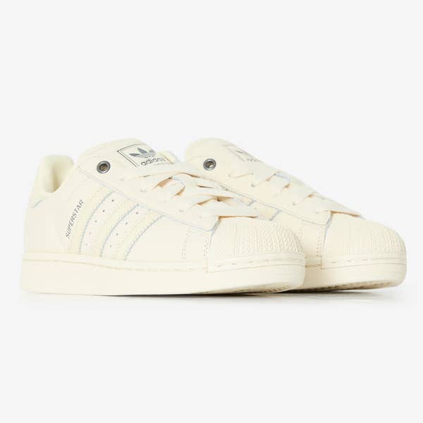 SUPERSTAR