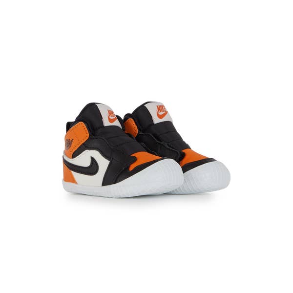 AIR JORDAN 1 CRIB BOOTIE