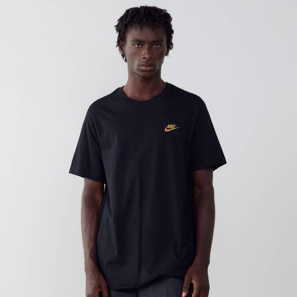 TEE SHIRT CLUB